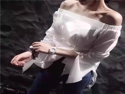 打扑克牌又疼又叫软件免费,扑克新玩法，免费游戏引热潮